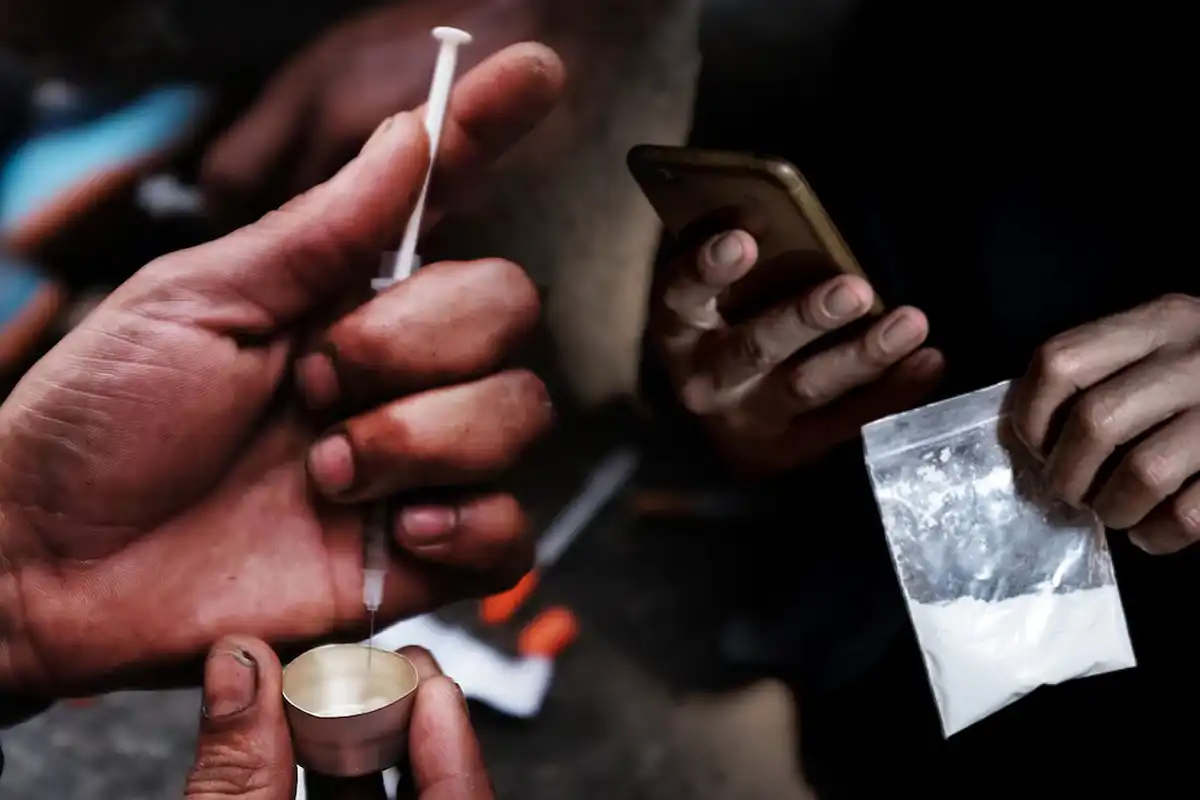 ملک بھر میں متحرک بڑے بین الاقوامی منشیات نیٹ ورکس بے نقاب، فہرستیں تیار