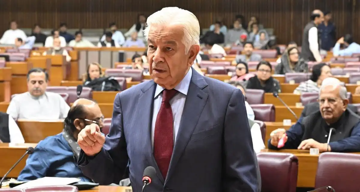 آئی پی پیز سے معاہدوں میں تمام حکومتیں شامل رہیں، کسی ایک پر الزام لگانا درست نہیں، خواجہ آصف