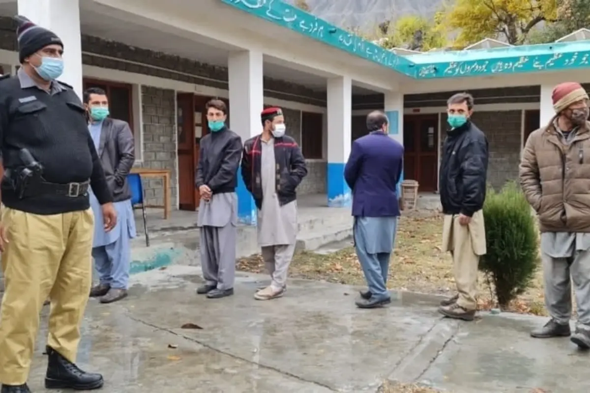 جی بی اسمبلی انتخابات: پولنگ کا وقت ختم – پولنگ سٹیشنوں کے اندر رہنے والے اب بھی ووٹ ڈال سکتے ہیں۔