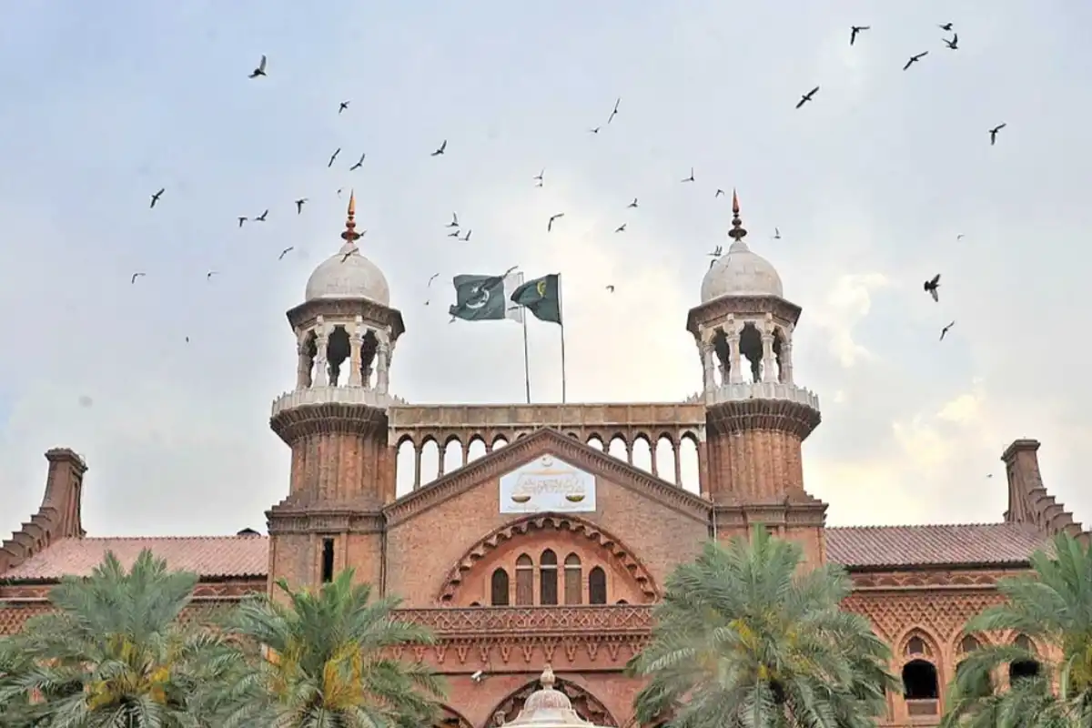 والدین سمجھوتے کے ذریعے بھی بچے کا نان نفقہ اور وراثت ختم نہیں کر سکتے، لاہور ہائیکورٹ