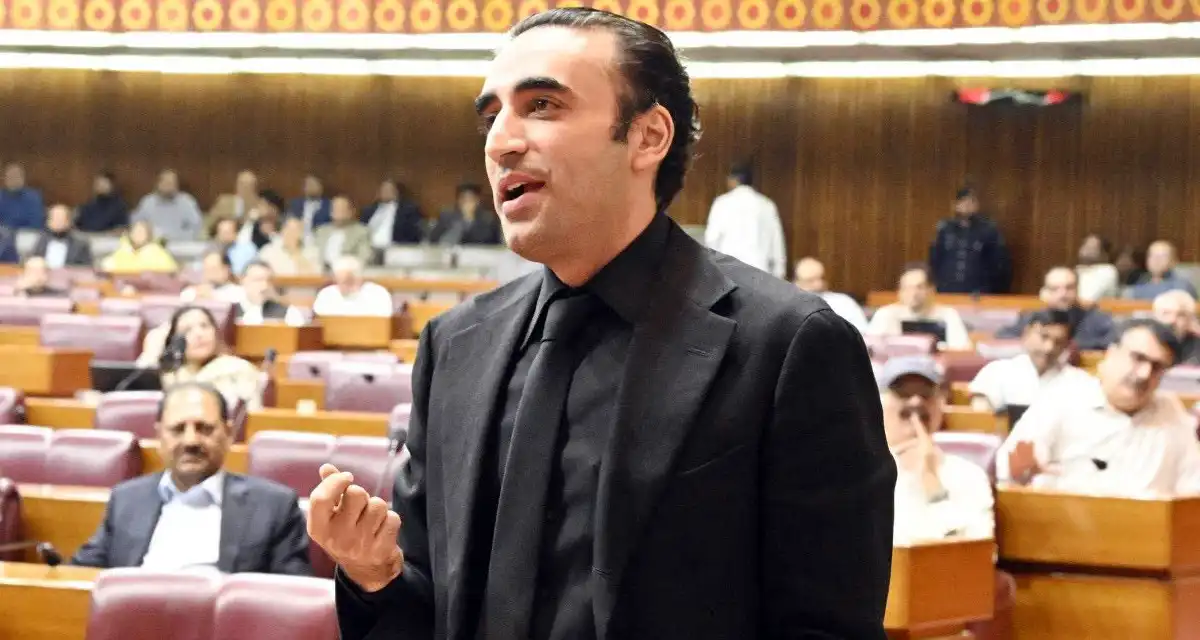 وزیراعظم اپنی کابینہ کے وزرا کو کنٹرول کریں، خواجہ آصف کو کشمیریوں سے معافی مانگنی چاہیے، بلاول بھٹو