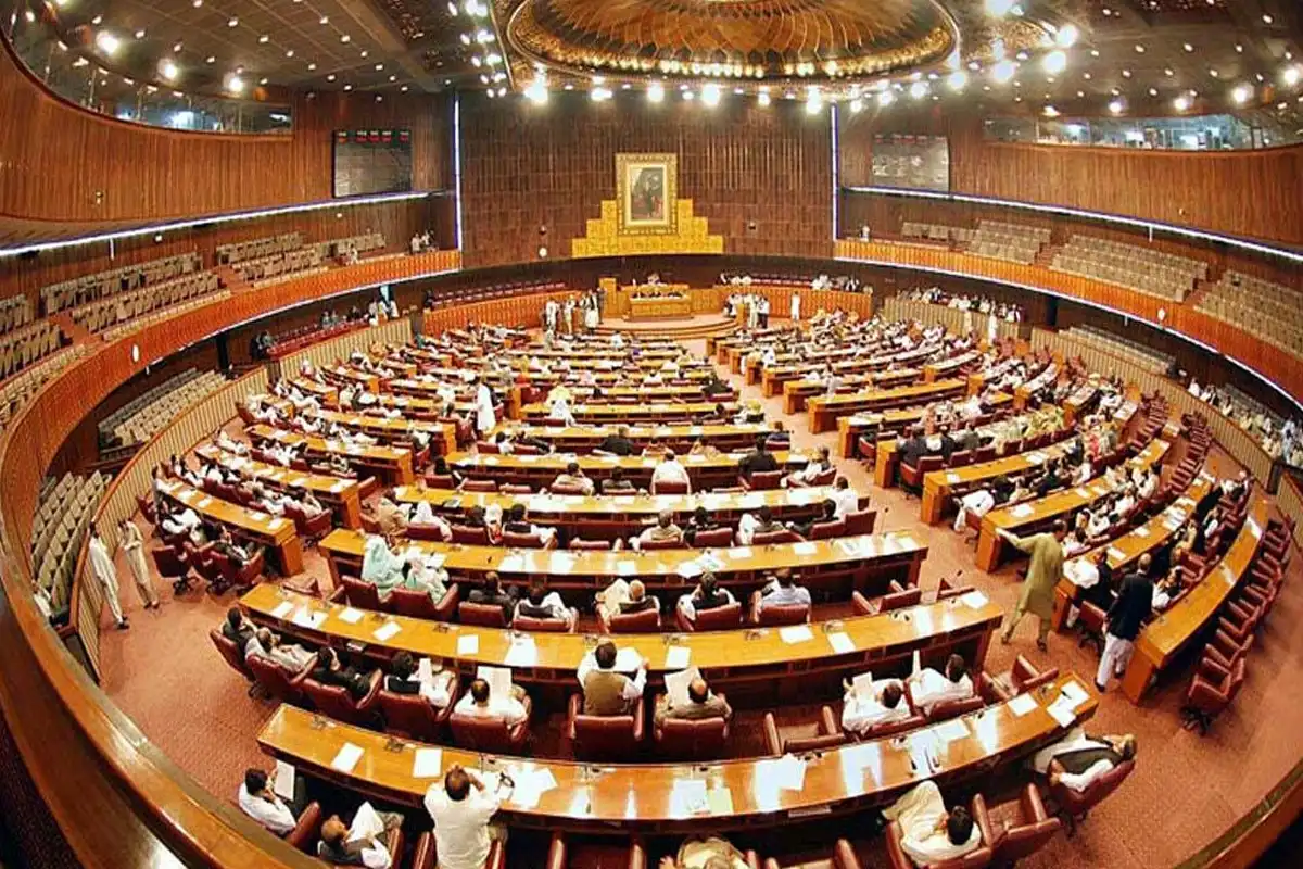 بجٹ میں قومی اسمبلی کے لیے 17 ارب روپے کی رقم مختص