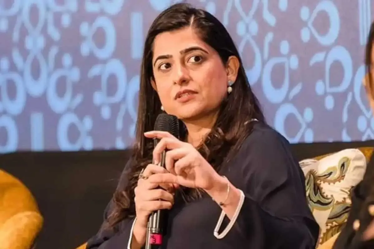 آج تک خاتون کرکٹر  نے مرد کرکٹر کے بارے میں کچھ کہا؟ ثناء میر خواتین ٹیم پر تنقید کرنیوالوں پر برہم