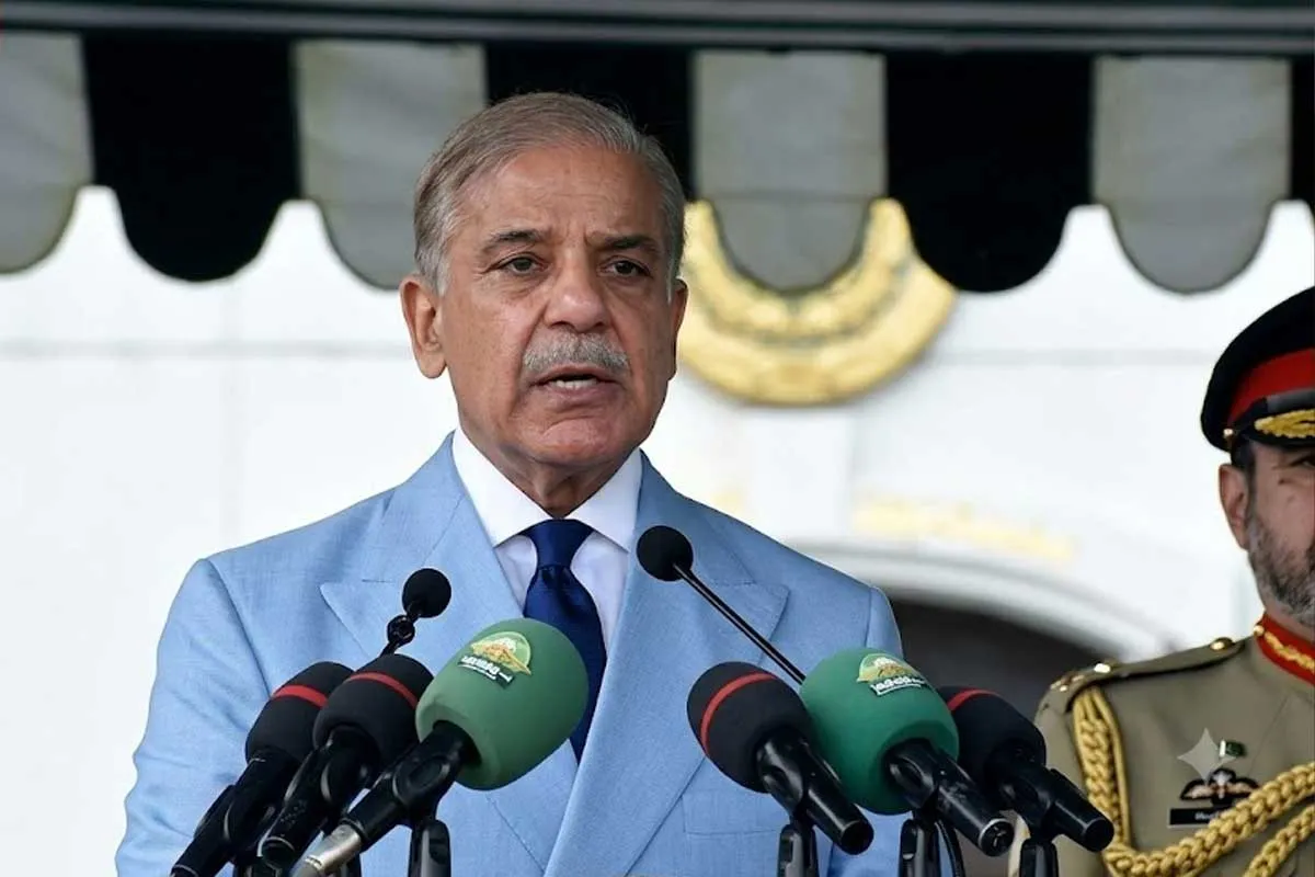 دہشتگردی میں بیرونی ہاتھ ملوث، پاکستان دنیا میں امن کے داعی کے طور پر کردار ادا کر رہا ہے؛ وزیراعظم