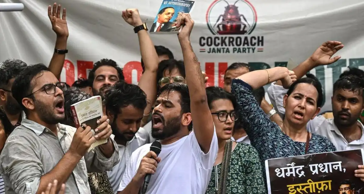بھارت میں مودی حکومت کے خلاف کاکروچ جنتا پارٹی کی تحریک میں تیزی