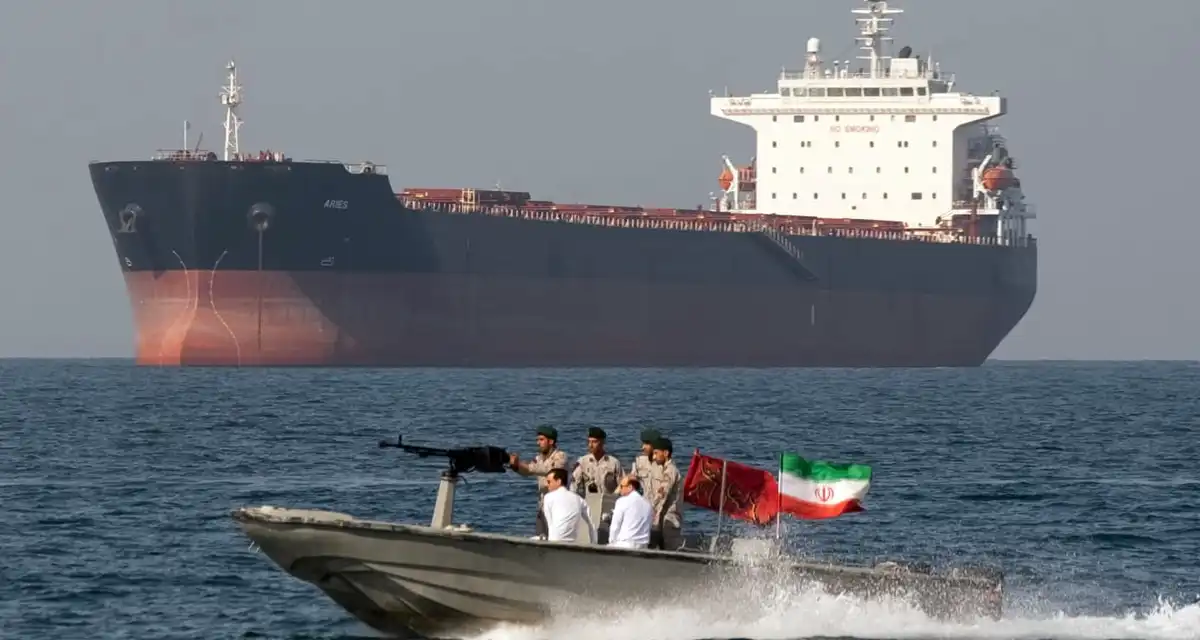 ایران آبنائے ہرمز کو کنٹرول نہیں کرتا، بحری نقل و حرکت آزادانہ جاری ہے، امریکی فوج