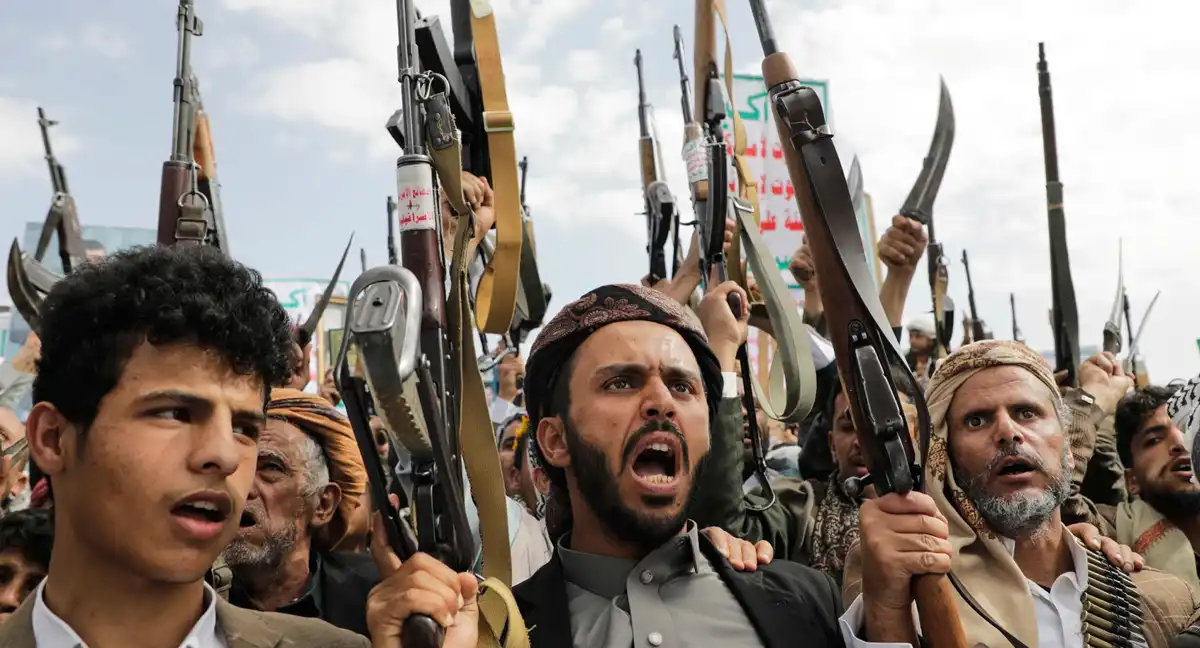یمن کے حوثی حامیوں کا مظاہرہ، سعودی عرب کے خلاف بحری ناکہ بندی کے فیصلے کی حمایت