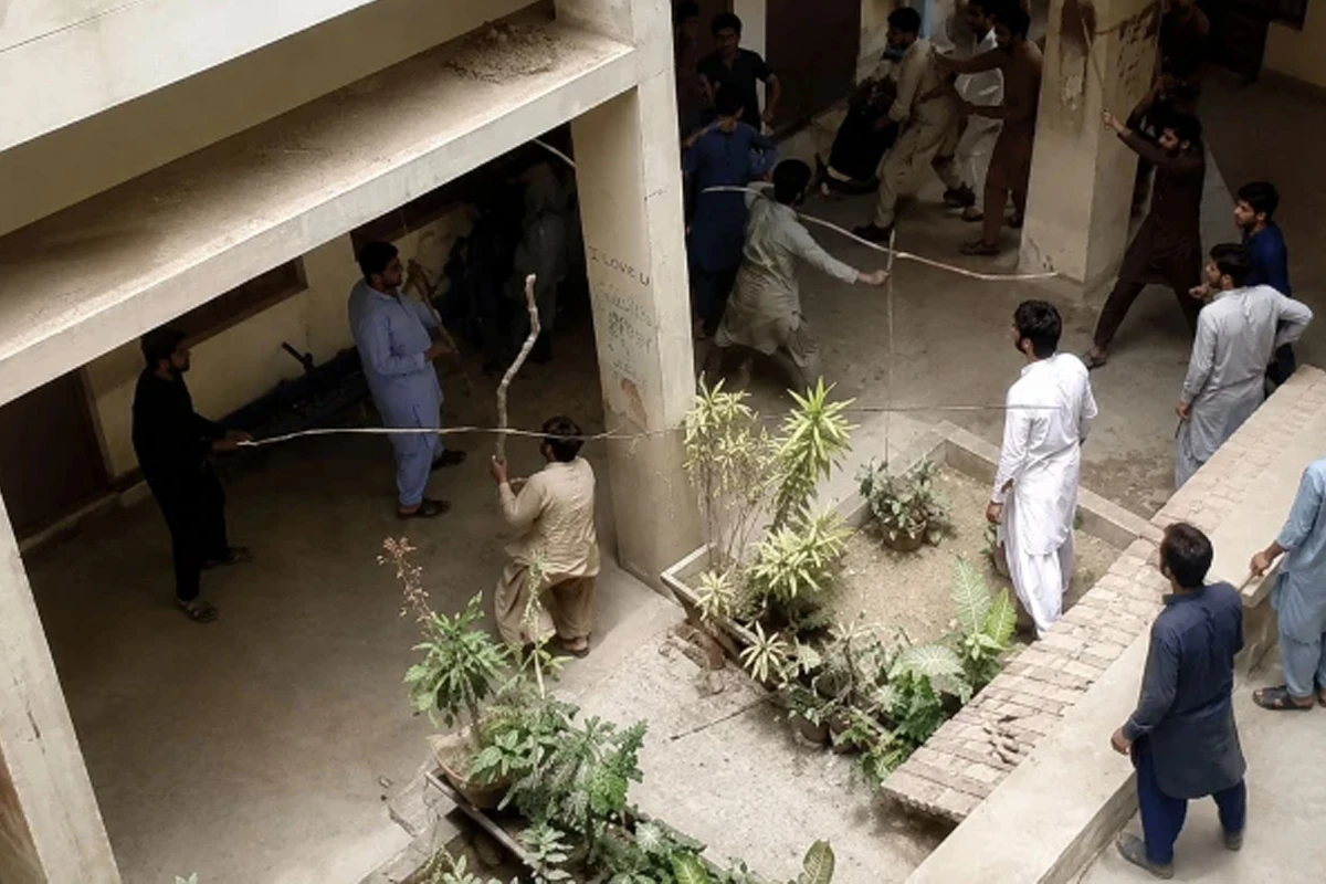 جامعہ کراچی میں طلبہ تصادم کا معاملہ، تحقیقات کے لیے 5 رکنی اعلیٰ سطحی کمیٹی قائم