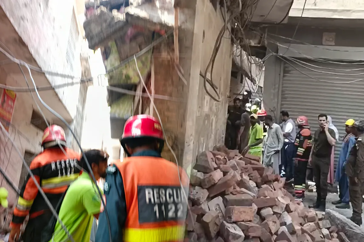 لاہور: سانحہ کاہنہ کے بعد ایک اور حادثہ، اسکول کی چھت گرنے سے 10 سالہ بچہ جاں بحق