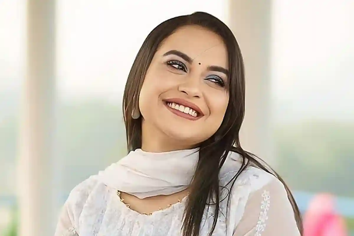 بنگلہ دیش کی معروف اداکارہ ردھیکا ردھی کی پنکھے سے لٹکی لاش برآمد