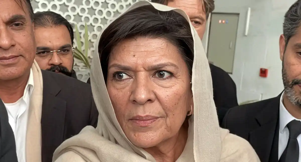 علیمہ خان کا وزیراعلیٰ خیبر پختونخوا کے 27 ستمبر کو لانگ مارچ کے اعلان پر برہمی کا اظہار