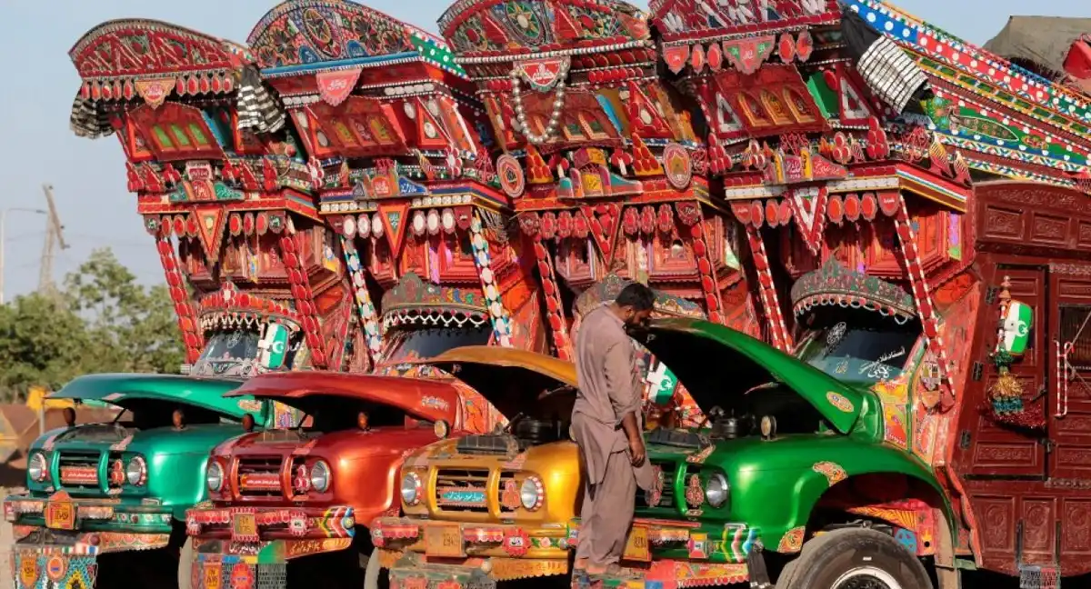 بلوچستان گڈز ٹرک اونرز ایسوسی ایشن نے ہڑتال 40 روز کے لیے مؤخر کر دی