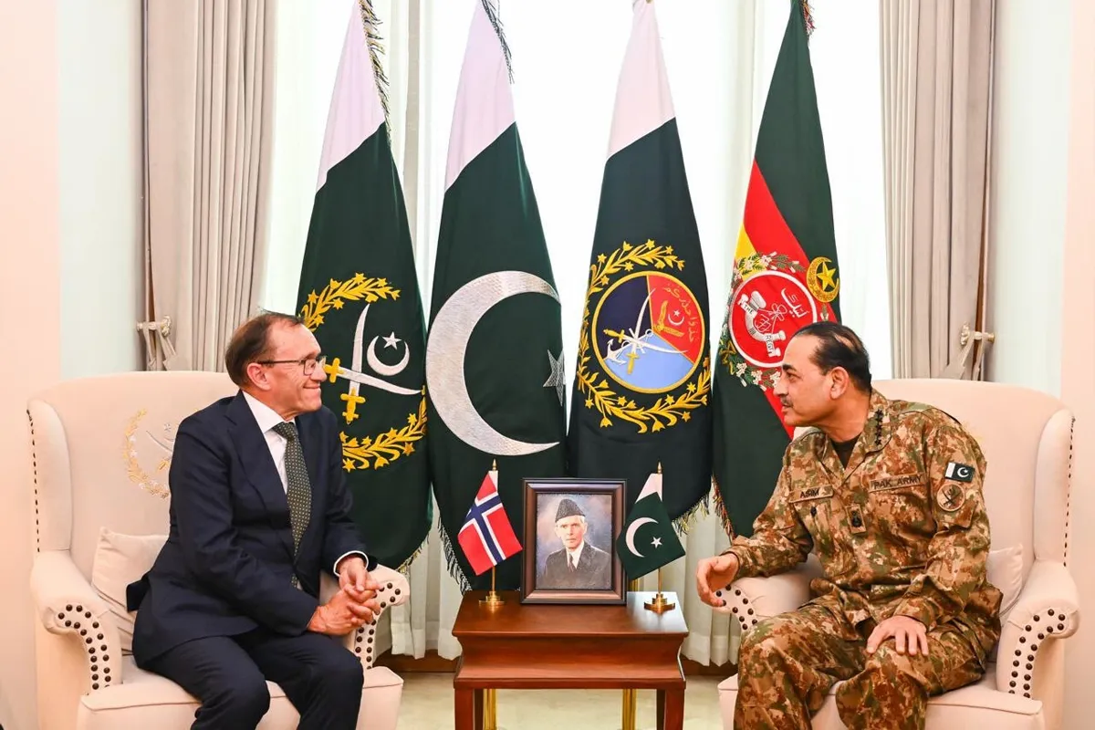 ناروے کے وزیر خارجہ کی فیلڈ مارشل عاصم منیر سے ملاقات، دفاعی و سکیورٹی تعاون بڑھانے پر اتفاق