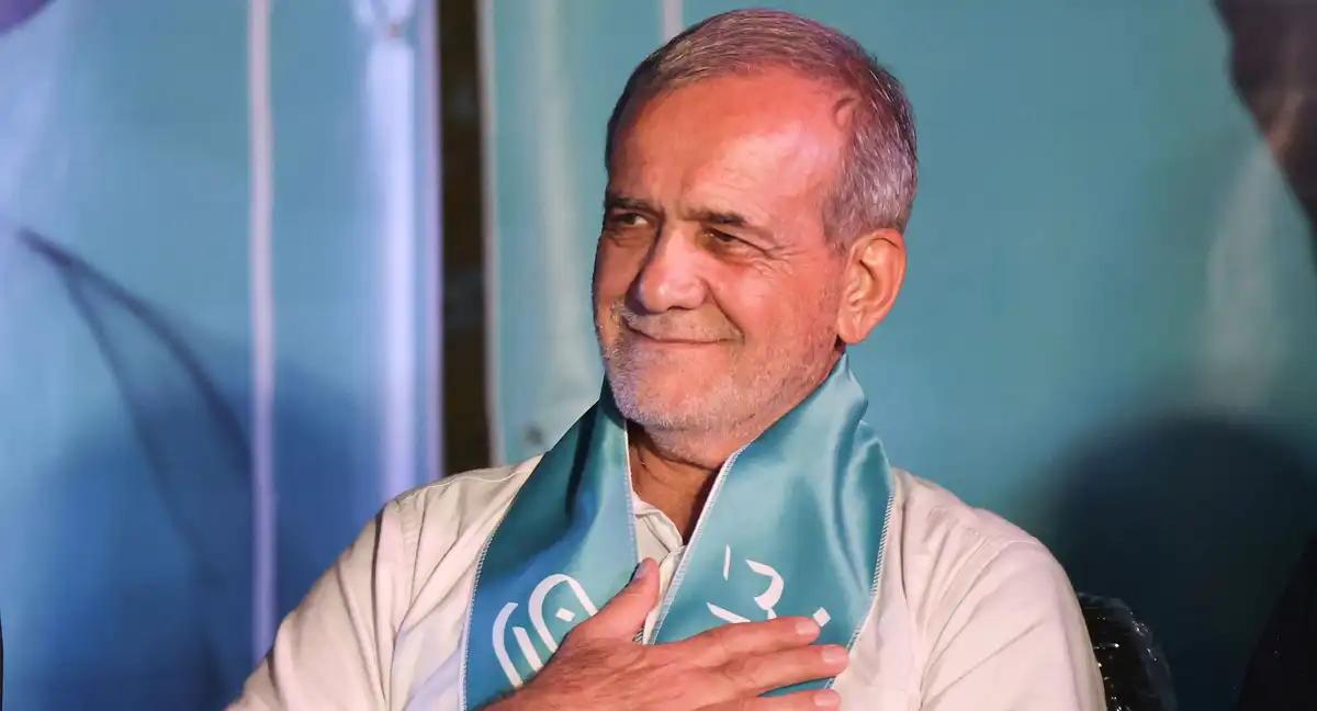 ایران نے گھٹنے نہیں ٹیکے، امریکہ سے معاہدہ رہبر کے اصولوں کے مطابق ہے، ایرانی صدر کا مخالفین کو جواب