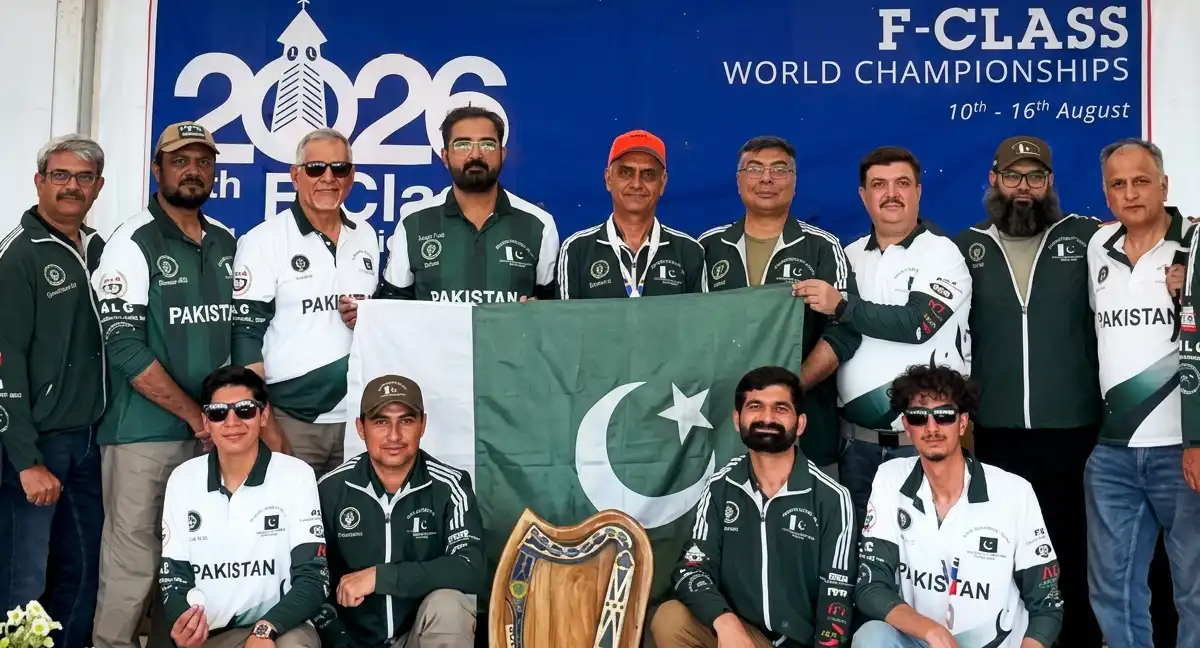 پاکستان ٹیم نے برطانیہ میں منعقدہ عالمی شوٹنگ چیمپئن شپ میں چاندی کا تمغہ جیت لیا