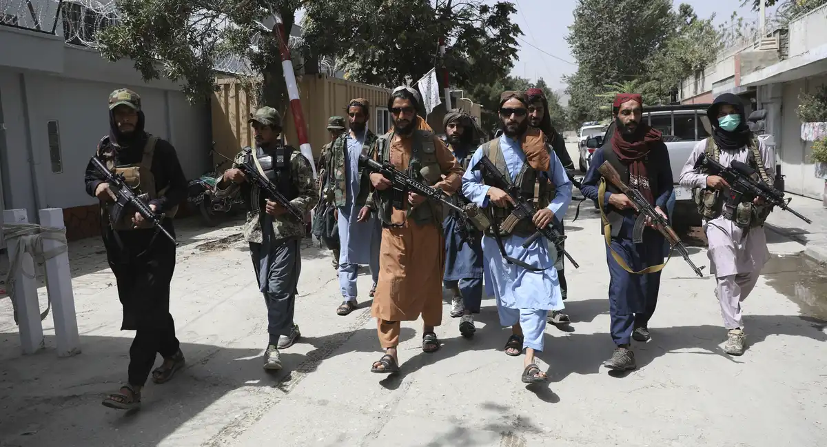 افغانستان کے 10 صوبوں میں طالبان کے خلاف مزاحمتی حملوں میں شدت، اب تک 27 اہلکار ہلاک