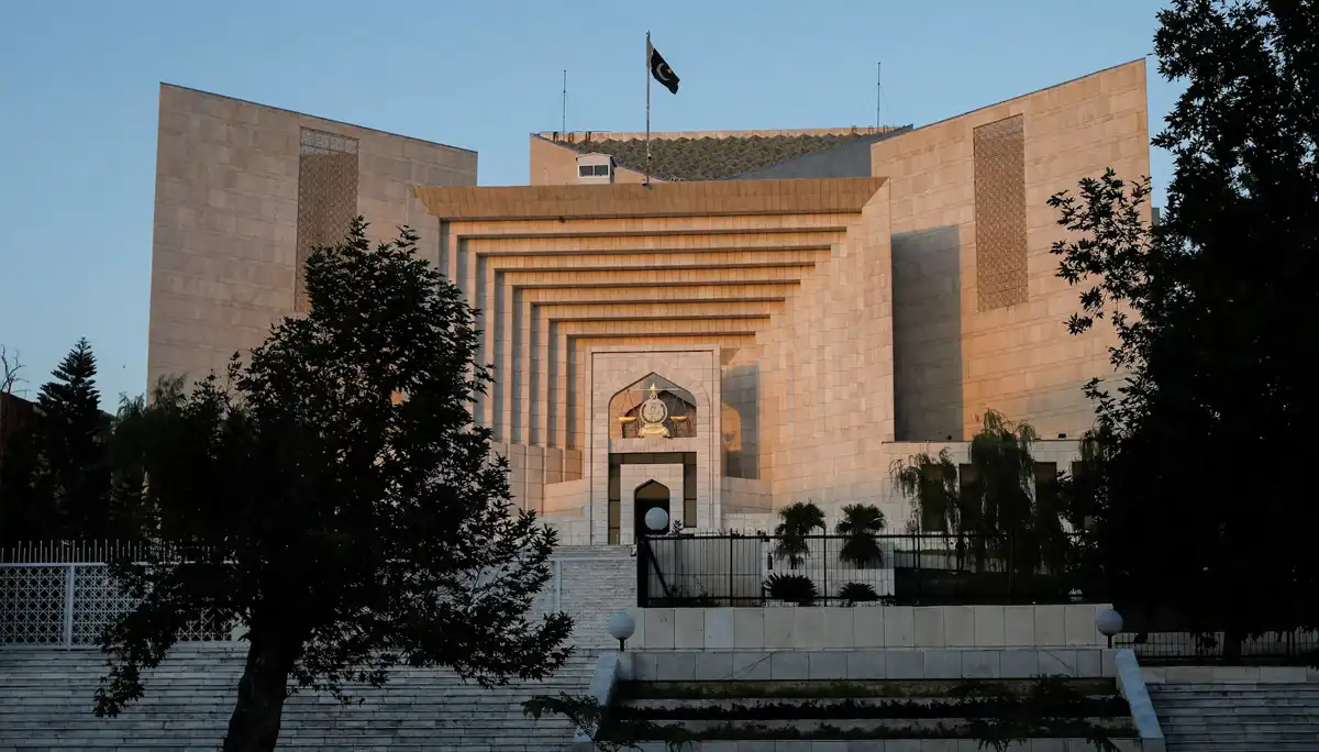 حکومت نے عمران خان کی اسپتال منتقلی کے فیصلے پر نظرثانی درخواست دوبارہ دائر کردی
