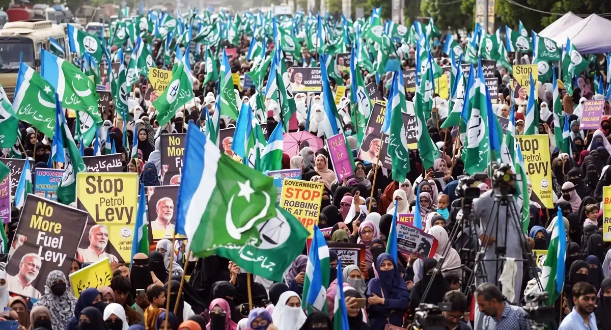 جماعت اسلامی کے دھرنے کے باعث سڑکوں کی بندش، عدالت کا آئی جی پنجاب اور ڈی سی لاہور کو نوٹس جاری