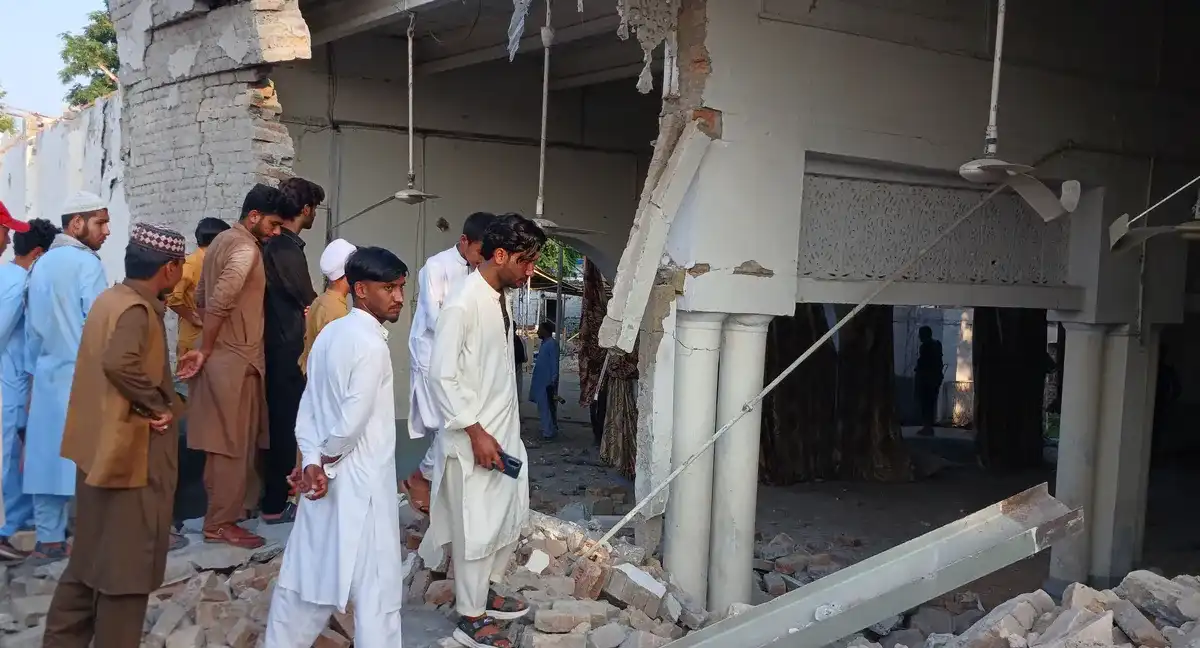 کوہاٹ پولیس لائن مسجد دھماکے کے شہداء کی تعداد 26 ہوگئی