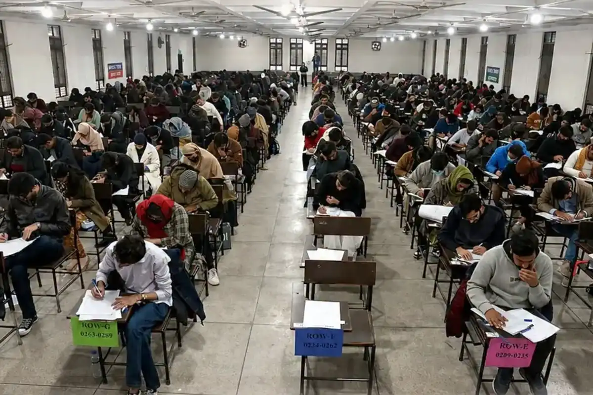 سی ایس ایس امتحان کیلئے عمر کی حد 35 سال کرنے کی سفارش مسترد