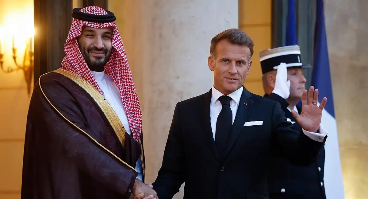 فرانس کا سعودی عرب کی تیل تنصیبات کی حفاظت کے لیے فوج بھیجنے کا اعلان