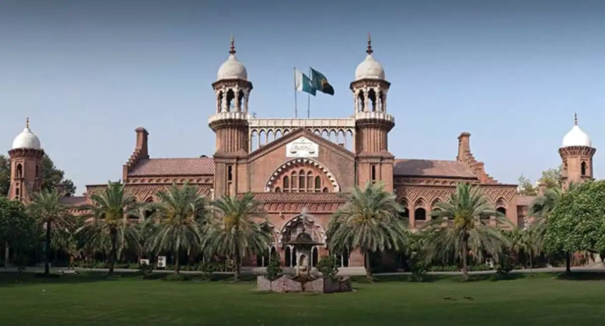 18 سال سے کم عمر شخص یا لڑکی کی شادی رضامندی کے باوجود چائلڈ میرج شمار کی جائے، لاہور ہائیکورٹ