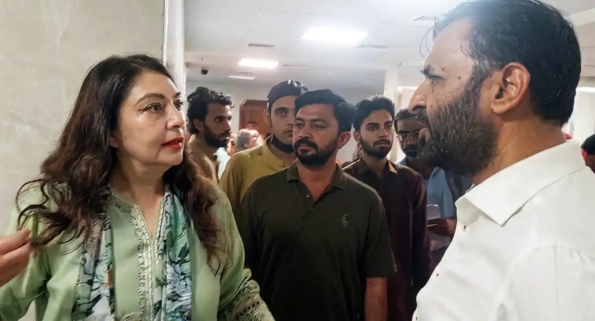 مصطفیٰ کمال کا پمز اسپتال کا اچانک دورہ، کارڈیک سینٹر اور ریڈیالوجی شعبے کی سہولیات کا جائزہ لیا