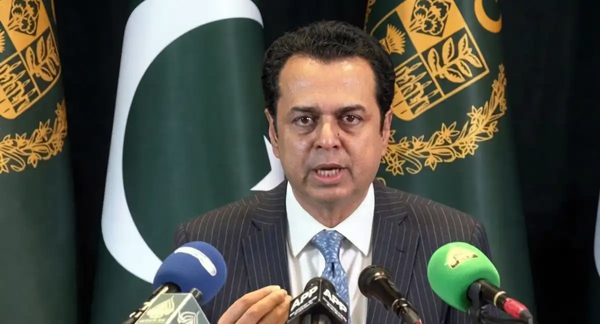 وزیراعلیٰ خیبرپختونخوا نے جان بوجھ کر مذاکرات ناکام بنائے، طلال چوہدری