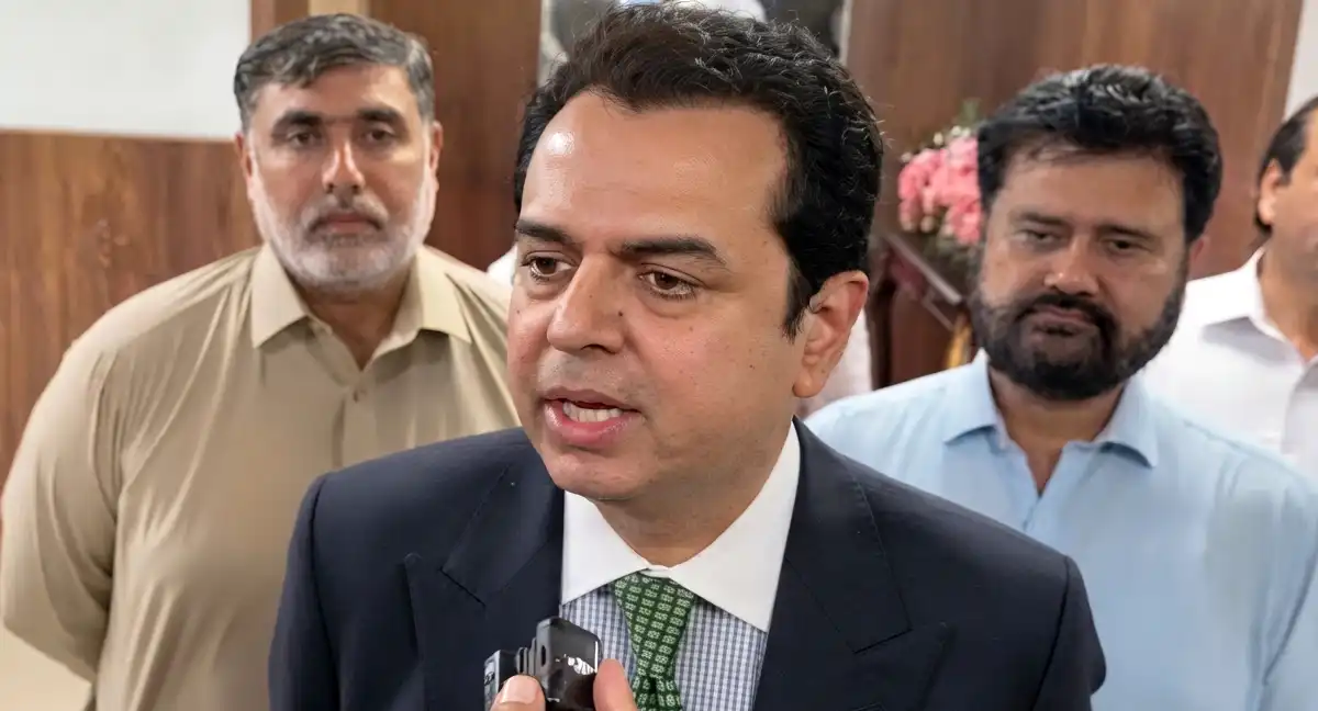 خیبر پختونخوا حکومت نیشنل ایکشن پلان پر عمل نہیں کرنا چاہتی، طلال چوہدری