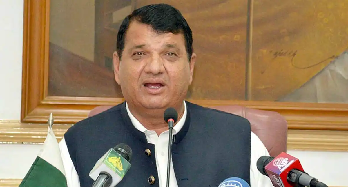 خیبر پختونخوا لاوارث صوبہ بن چکا ہے، جہاں حکومت نام کی کوئی چیز نہیں، امیر مقام