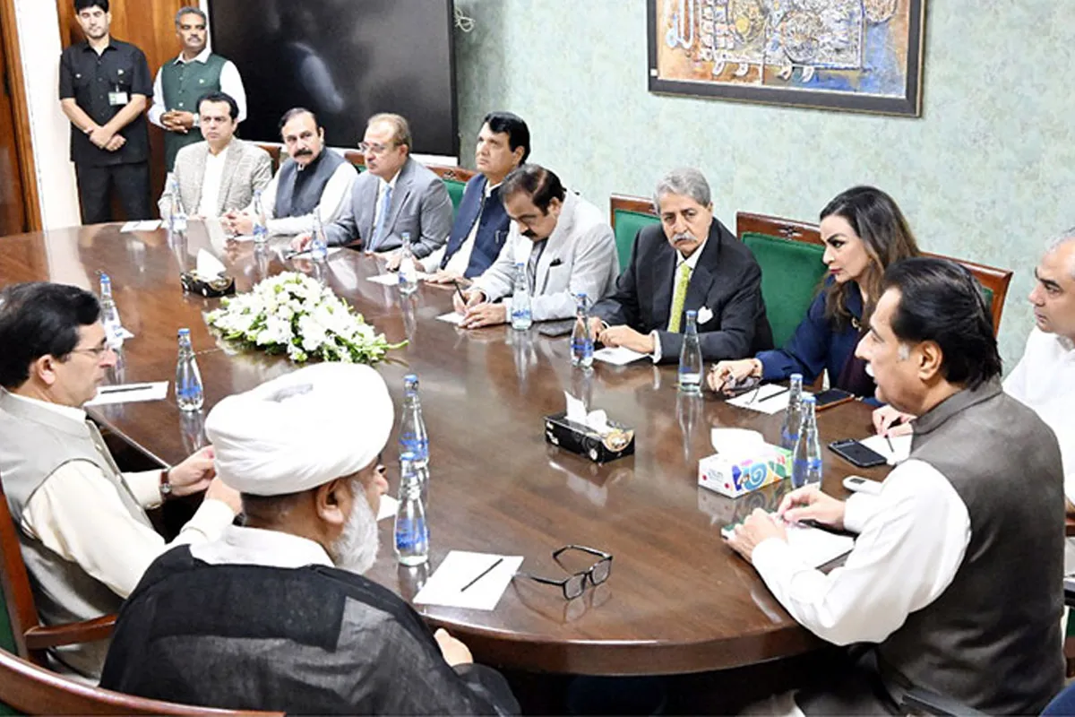 مذاکرات کا دوسرا دور؛ حکومت کسی قیمت پر اسلام آباد پر چڑھائی کی اجازت نہیں دے گی، فریقین آج مطالبات پر جواب دیں گے
