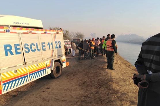 Six killed as van plunges into canal in Mianwali