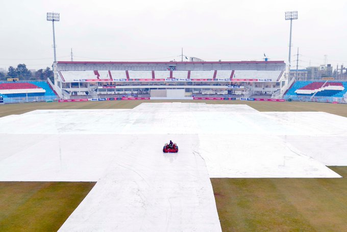 Fourth Day play of Pindi Test between Pakistan and Sri Lanka delayed