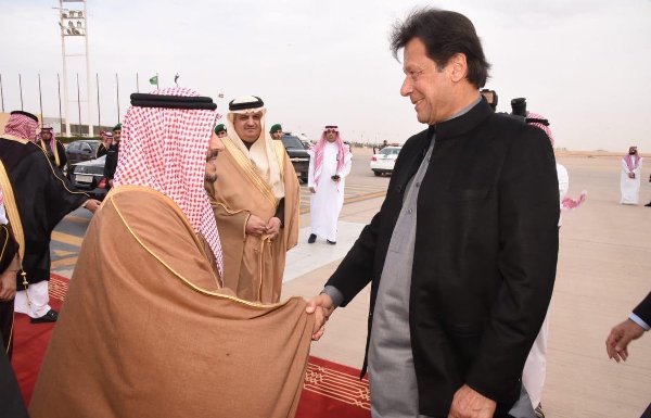 Prime Minister meets Saudi leadership in Riyadh