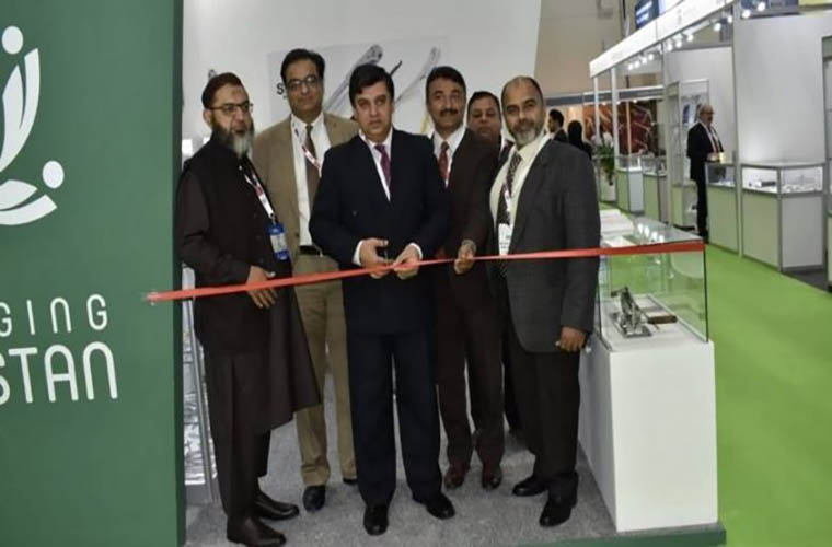 Consul General opens Pakistani pavilion at Arab Health Exhibition in Dubai