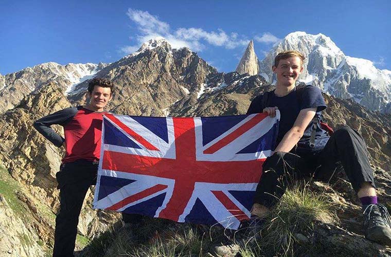 PM hails change in UK travel advice for Pakistan a great news for economy