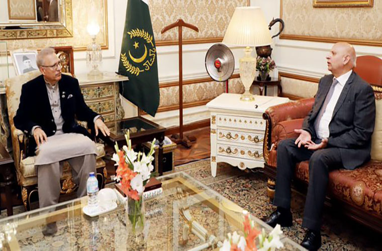 President Alvi and Jahangir Tareen meet Punjab Governor and CM