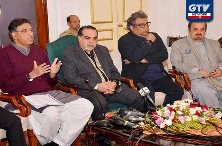 PTI bigwigs to meet MQM leadership after Khalid Maqbool resignation