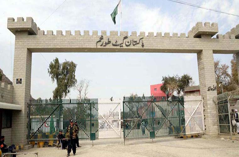 Torkham gate at AfPak border closed after shelling from Afghanistan