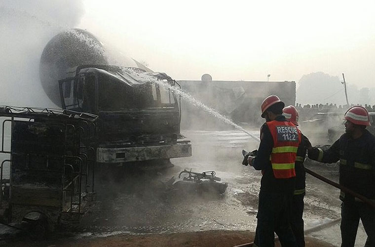 LPG tanker fire kills 6 people in Quetta near Haji Camp