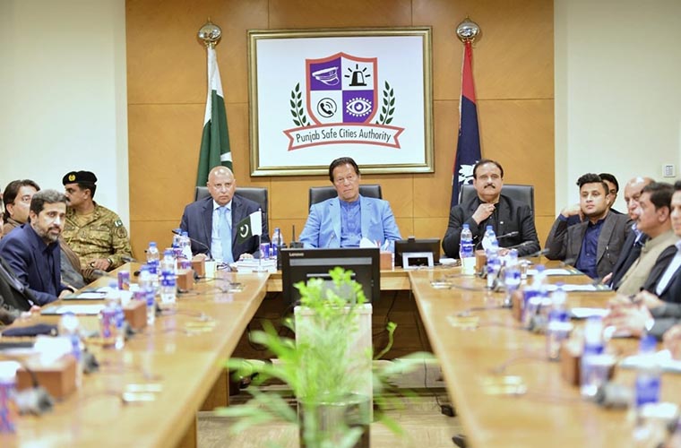 Prime Minister Imran and Punjab CM Buzdar discuss development projects