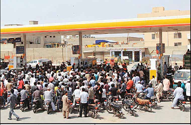 New price of petrol and diesel to be Rs285.38 and Rs298.18 from Oct 16