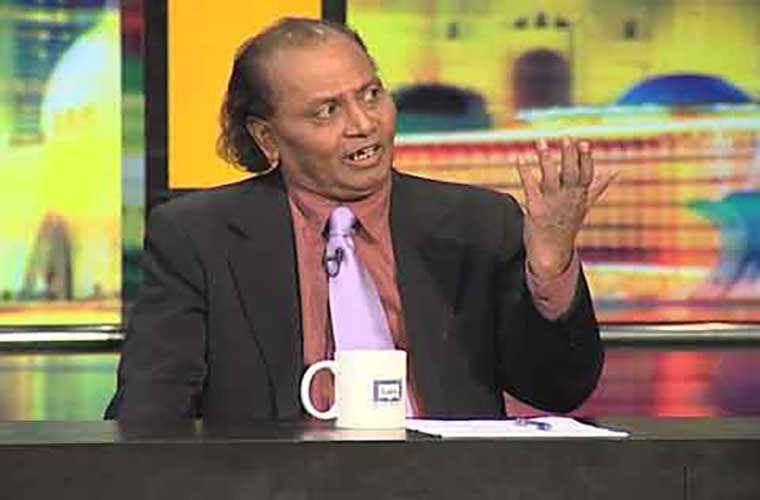 Death of comedy maestro Aman Ullah saddens Foregin Minister
