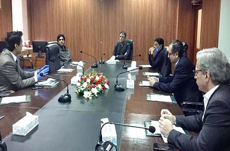 Minister reviews health and food situation in Islamabad amid Coronavirus threat