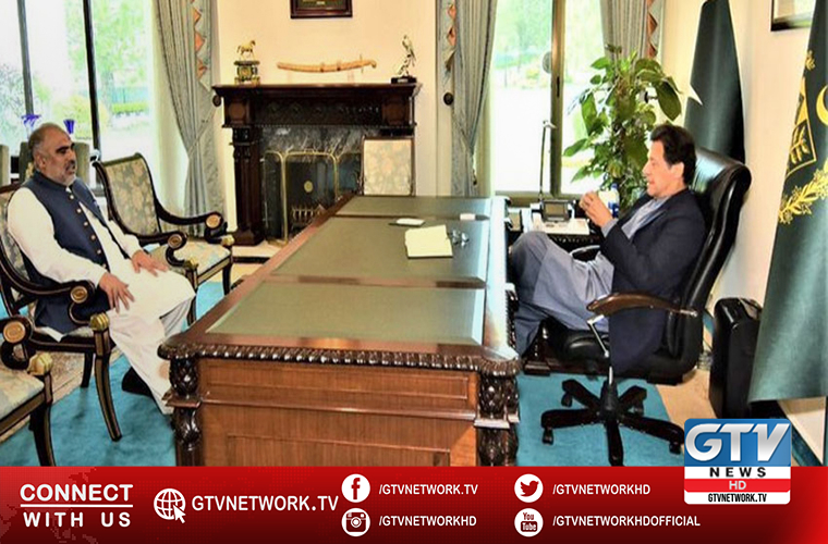 Speaker National Assembly and other bigwigs meet Prime Minister Imran Khan