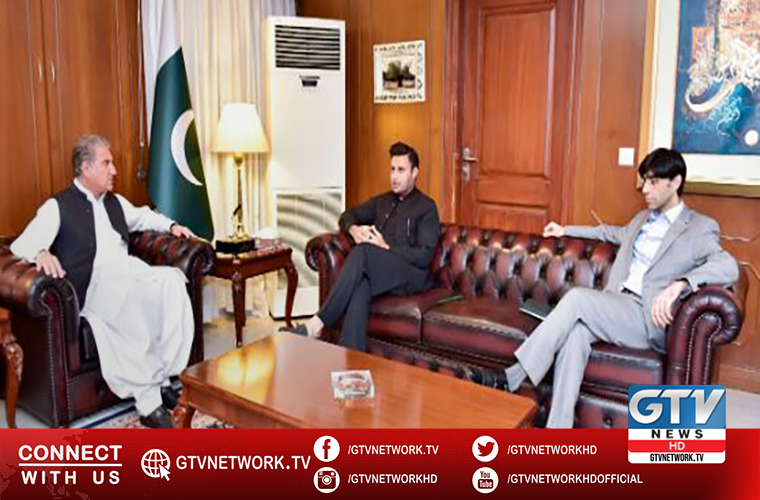 Zulfi Bukhari and Moeed Yusuf meet FM Qureshi to discuss repatriation of Pakistanis