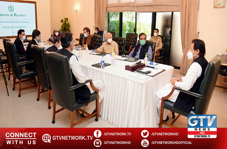 PM chairs meeting on Pakistan Railways as Sheikh Rashid tested positive for Covid19
