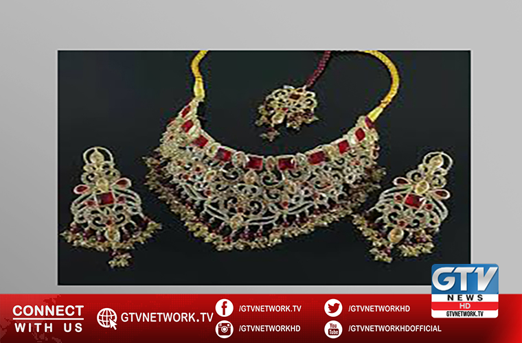 Export of artificial jewellery decreased by over 32 percent