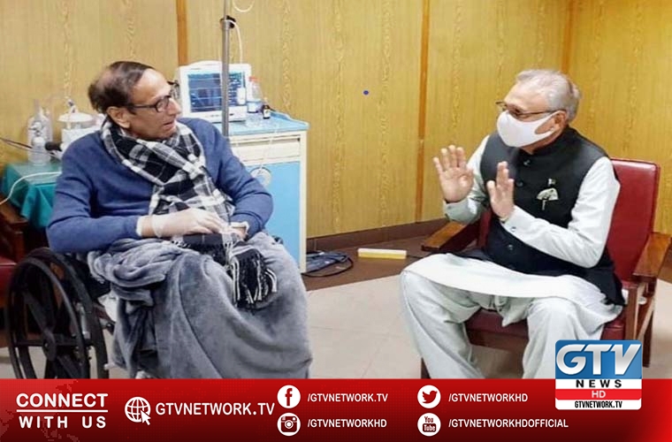 President Dr Arif Alvi meets Ch Shujaat Hussain to inquire his health