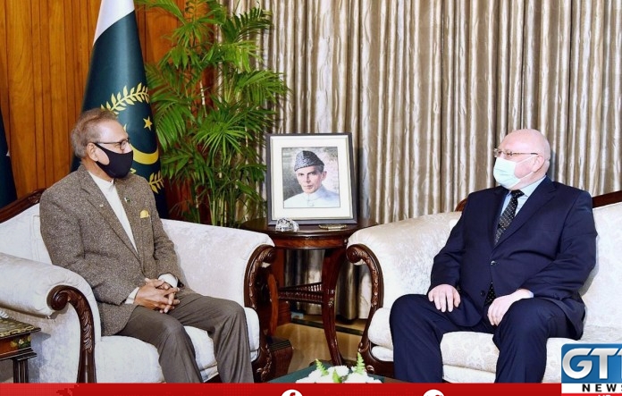 Outgoing ambassador of Belarus pays farewell call on President Alvi